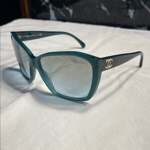 CHANEL Glitter Turquoise oversized Sunglasses